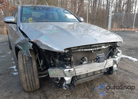 2021 Mercedes-Benz E 450 4Matic z USA, uszkodzony, nr VIN W1KZF5KB2MB001362